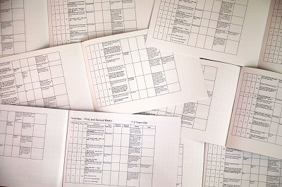 英語リトミック2nd指導書中身.jpg